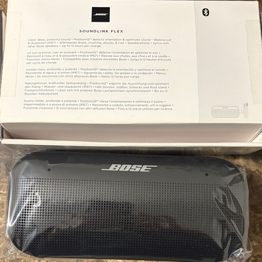NIB Bose SoundLink Flex Bluetooth Speaker - Black